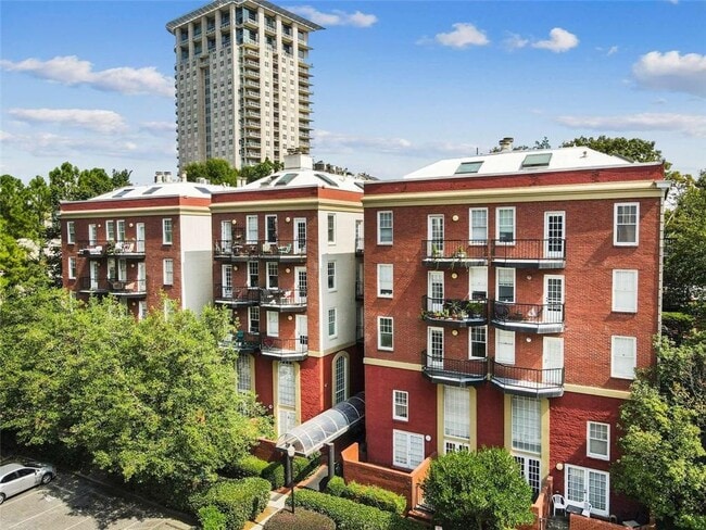 property at 2840 Peachtree Rd NW