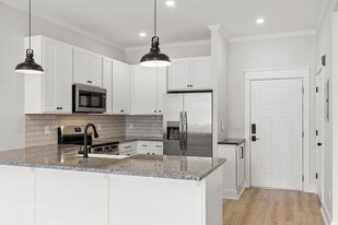 843 Main St in Clinton, MA - Building Photo