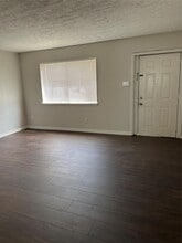 13511 Castilian Dr in Houston, TX - Building Photo - Building Photo