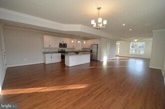 3541 Oak Dr in Edgewater, MD - Building Photo - Building Photo