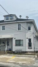 741 N Montello St in Brockton, MA - Building Photo - Building Photo
