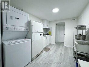 130 Carolbreen Square in Toronto, ON - Building Photo - Building Photo