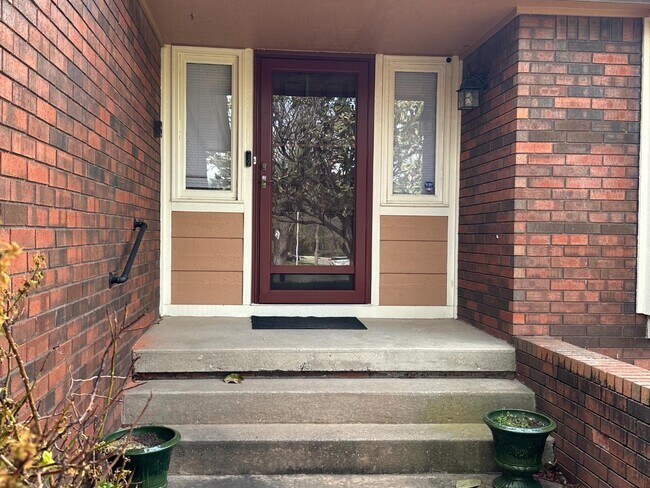 8541 E Mount Vernon St in Wichita, KS - Building Photo - Building Photo