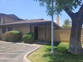 1622 W Village Way in Tempe, AZ - Building Photo