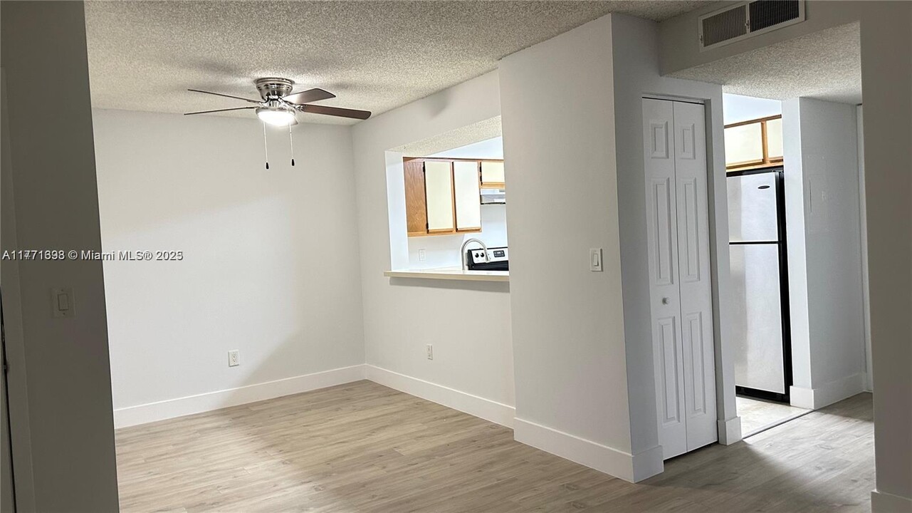 1243 SW 46th Ave in Pompano Beach, FL - Building Photo