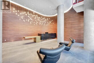 39 Mary St in Barrie, ON - Building Photo - Building Photo