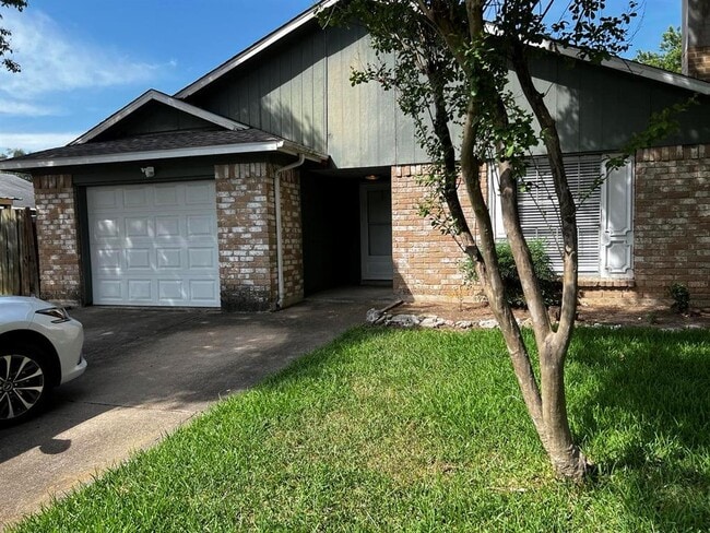 property at 22118 Singing Spurs Dr