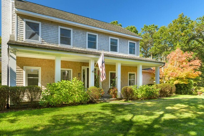 1 Paumanok Rd in Water Mill, NY - Building Photo - Building Photo