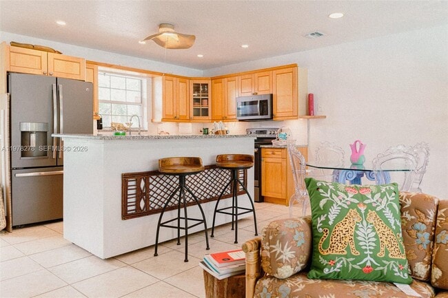 property at 809 SE 14th Dr