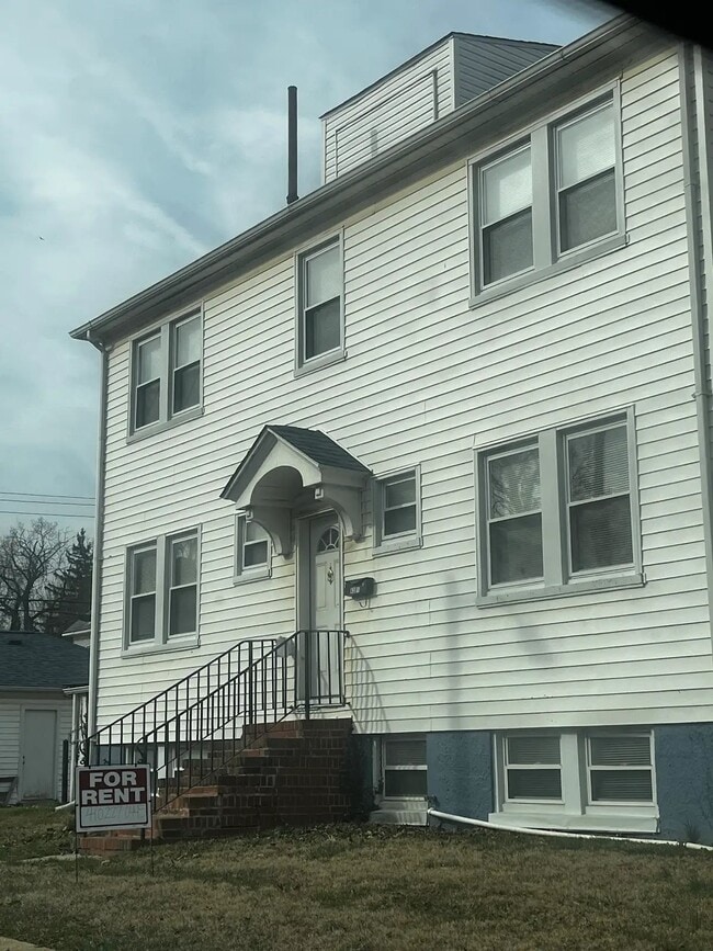 4301 Elderon Ave, Unit 2