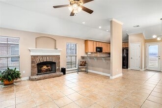 3233 Grand Lake Dr in Bossier City, LA - Foto de edificio - Building Photo
