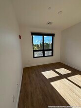 199 Gardner St in Boston, MA - Foto de edificio - Building Photo