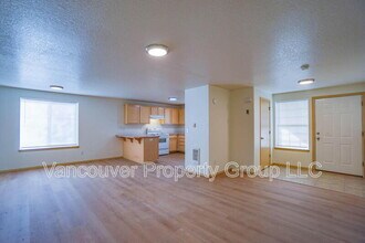 1100 W 30th St in Vancouver, WA - Building Photo - Building Photo