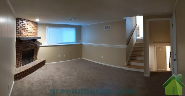 1425 E Haven Ln in Olathe, KS - Building Photo - Building Photo