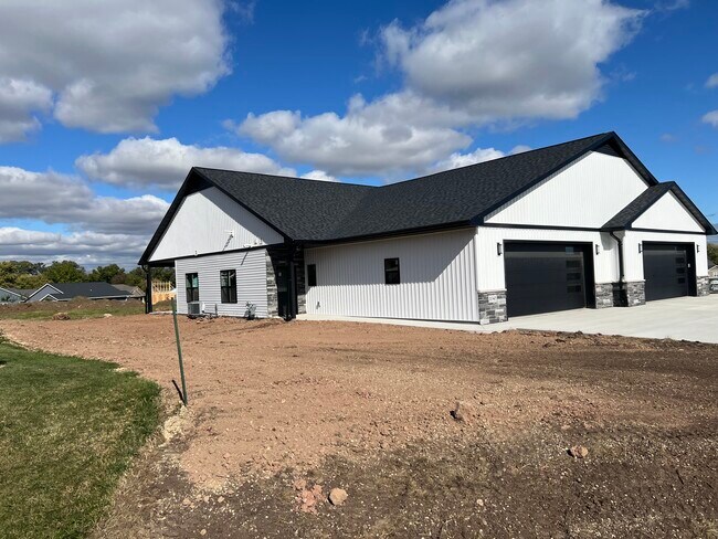 3538 Veanna Blvd in Oshkosh, WI - Building Photo - Building Photo