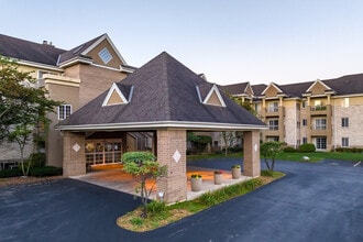 Willow Brook Court in Brookfield, WI - Building Photo - Building Photo