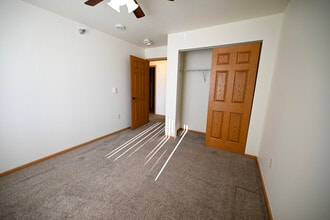 Berry Pointe Luxury Apartments in Tomah, WI - Foto de edificio - Building Photo