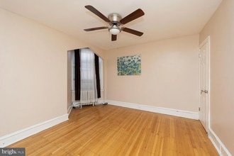 1827 73rd Ave in Philadelphia, PA - Building Photo - Building Photo