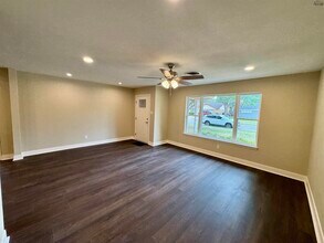 2807 Lambeth Way in Wichita Falls, TX - Building Photo - Building Photo