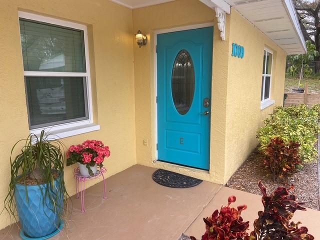 property at 1009 Sumner Blvd