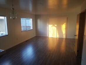 172-190 Racetrack St in Auburn, CA - Building Photo - Building Photo