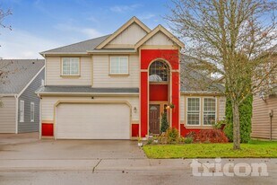 15512 85th Ave E in Puyallup, WA - Building Photo