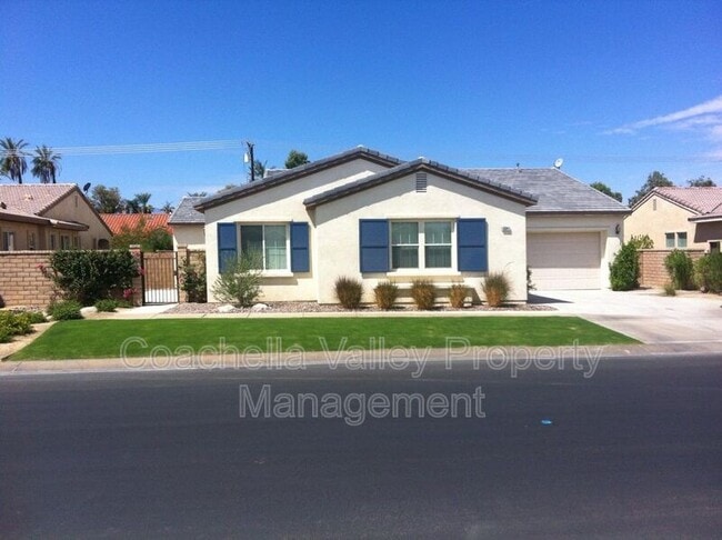 43341 Parkway Esplanade W in La Quinta, CA - Building Photo - Building Photo