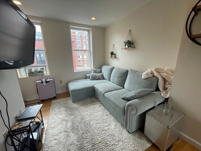 205 Endicott St in Boston, MA - Building Photo - Building Photo