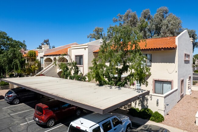 Mirasol Condominiums in Phoenix, AZ - Foto de edificio - Building Photo