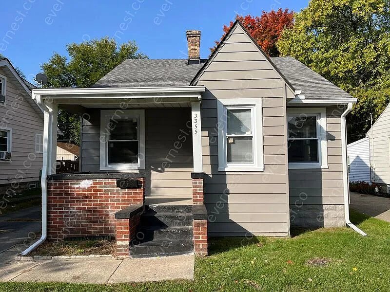 3355 Curwood St in Drayton Plains, MI - Foto de edificio