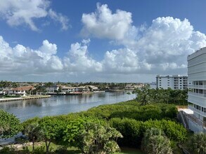 3212 S Ocean Blvd in Highland Beach, FL - Building Photo - Building Photo
