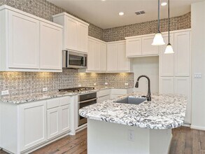 323 Cartwheel Bend in Austin, TX - Building Photo - Building Photo