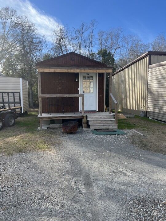 417 Young St in Youngsville, LA - Building Photo