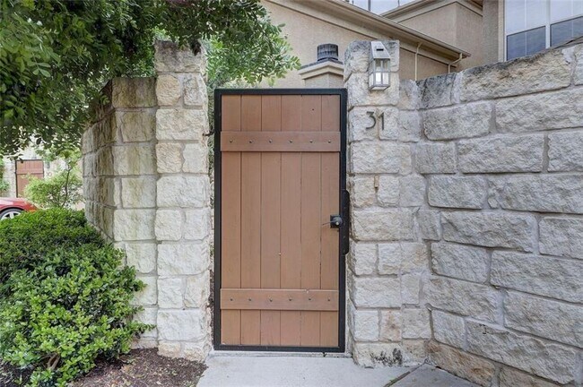 3406 Menchaca Rd in Austin, TX - Building Photo - Building Photo