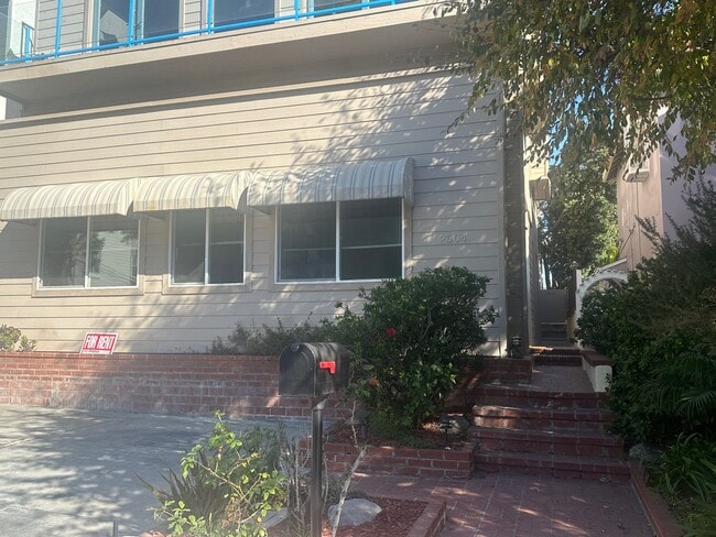 2504 Alma Ave, Unit 2504 Alma Ave