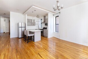 51 W 131st St in New York, NY - Building Photo