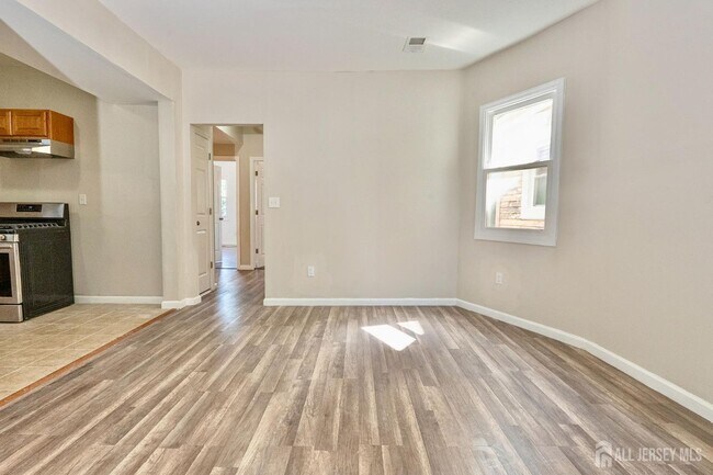 property at 186 N 17th St