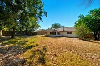 16957 Glen Eagle Dr N in Conroe, TX - Building Photo - Building Photo