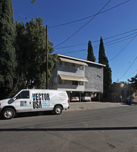 1146 Mariposa Ave in Los Angeles, CA - Building Photo - Building Photo