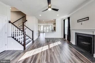 2530 Lanham Hill Cir in Glenarden, MD - Building Photo - Building Photo