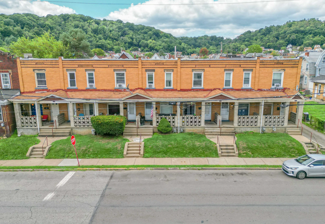 1120-1126 Dohrman St in Mckees Rocks, PA - Building Photo - Building Photo