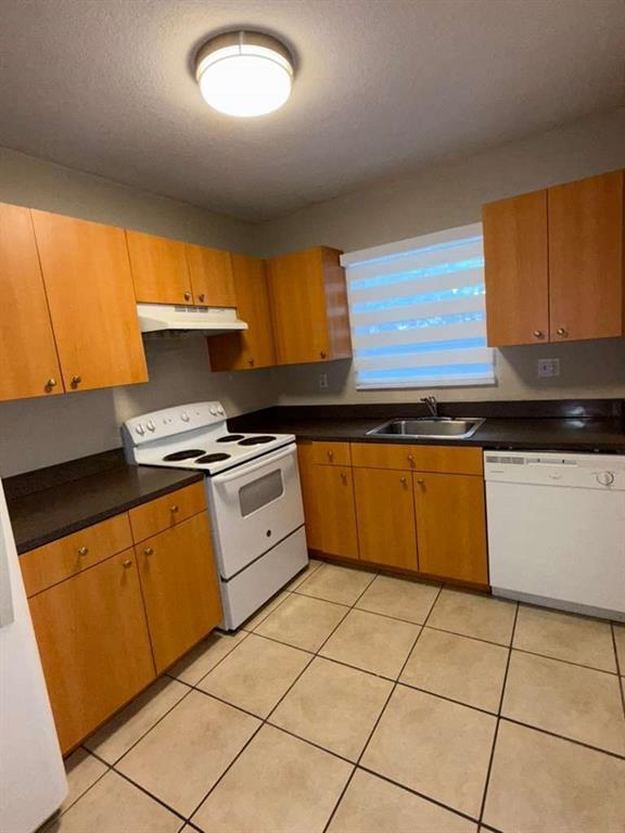 4841 NW 9th Dr, Unit 4840 in Plantation, FL - Building Photo - Building Photo