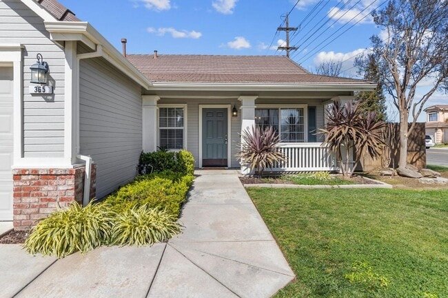 365 Sunnyhill Dr in Turlock, CA - Building Photo - Building Photo