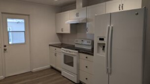 4665 W Hedges Ave in Fresno, CA - Building Photo