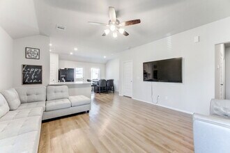 8150 Wollemi Pne Rd in Magnolia, TX - Building Photo - Building Photo