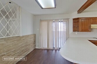 2713 S Carrier Pkwy in Grand Prairie, TX - Building Photo - Building Photo