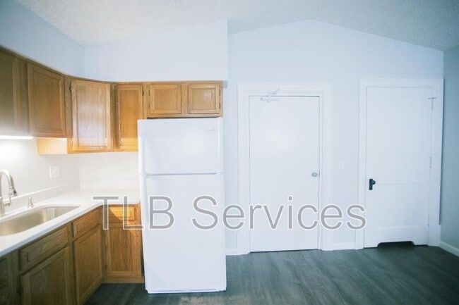 159 Bellman St in Throop, PA - Building Photo - Building Photo