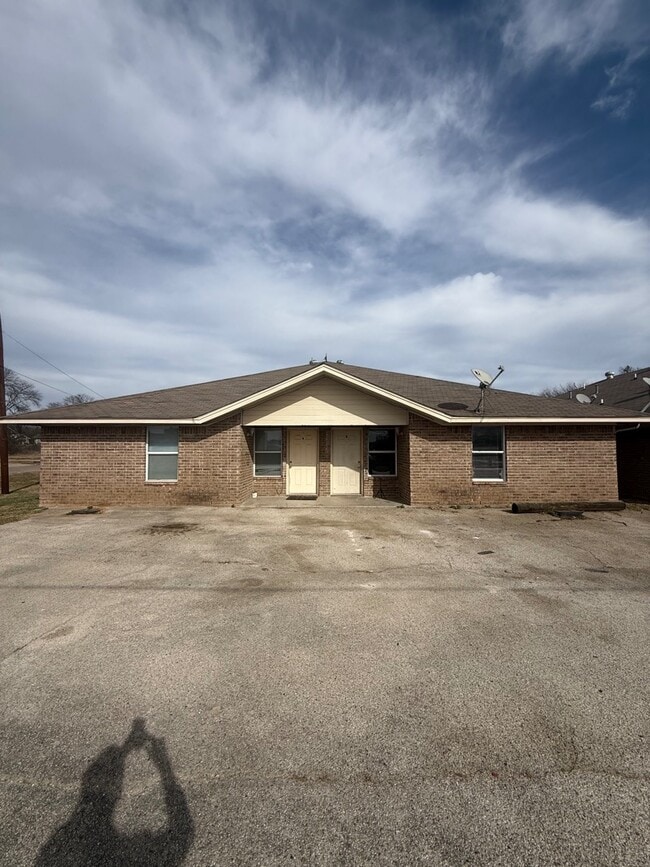 property at 201 E Godley Ave