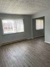287- MYERS LANDING in Canton, OH - Building Photo - Interior Photo