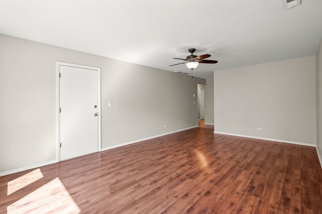 519 Hillside Dr in Bensenville, IL - Building Photo - Building Photo
